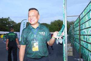 BIB: 
                            <button type="button" onclick="openModal(3631563)" class="btn btn-primary btn-sm float-right btn-popup" data-toggle="modal" data-target=".modal-high-quality">
                        <i class="fas fa-shopping-cart"></i> Add to Cart
                    </button>
                                            <button type="button" onclick="isThisMe(3631563, true)" class="btn btn-success btn-sm float-right btn-popup btn-isme hidden" data-toggle="tooltip" data-placement="bottom" title="นี่คือรูปของคุณใช่ไหม คลิกที่นี่เพื่อเอาเข้าอัลบั้ม">
                        <i class="fas fa-plus"></i> Add to album
                    </button>
                    <button type="button" onclick="isThisMe(3631563, false)" class="btn btn-warning btn-sm float-right btn-popup btn-isnotme hidden">
                        <i class="fas fa-ban"></i> Remove from album
                    </button>